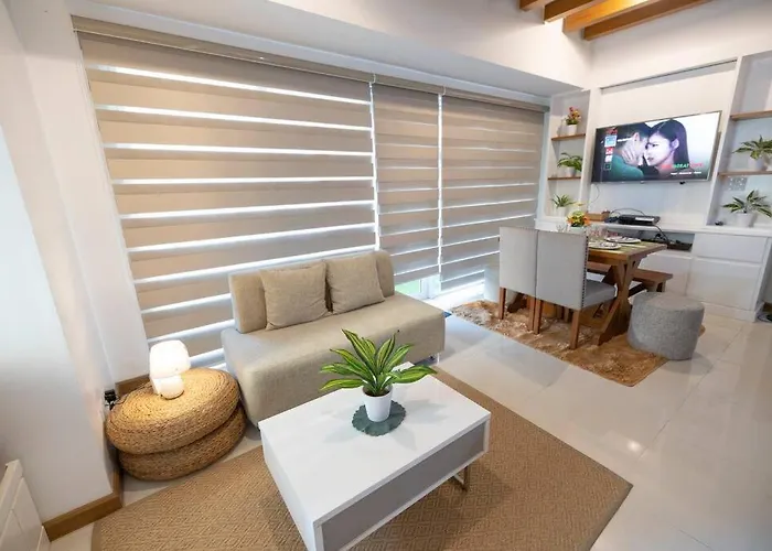 A2j Luxury 1br Balcony Venice Near Malls